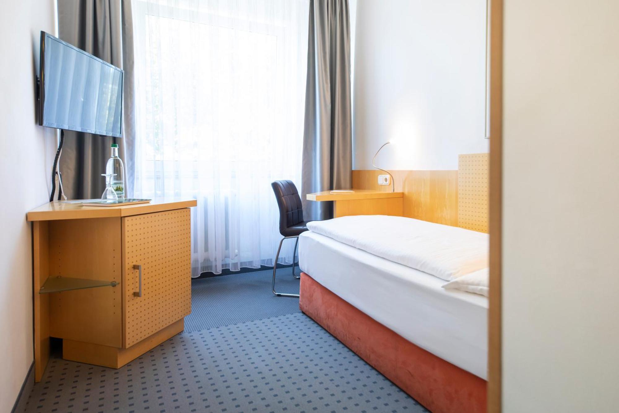 Achat Hotel Suhl Εξωτερικό φωτογραφία